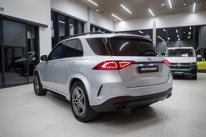 Mercedes-Benz GLE (2020) 350D 4x4 AMG PREMIUM AIRMATIC - fotka 9 z 48