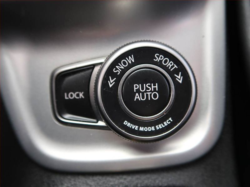 Suzuki Vitara (2017) Premium 1.6 VVT, 4X4, Automat - fotka 17 z 19