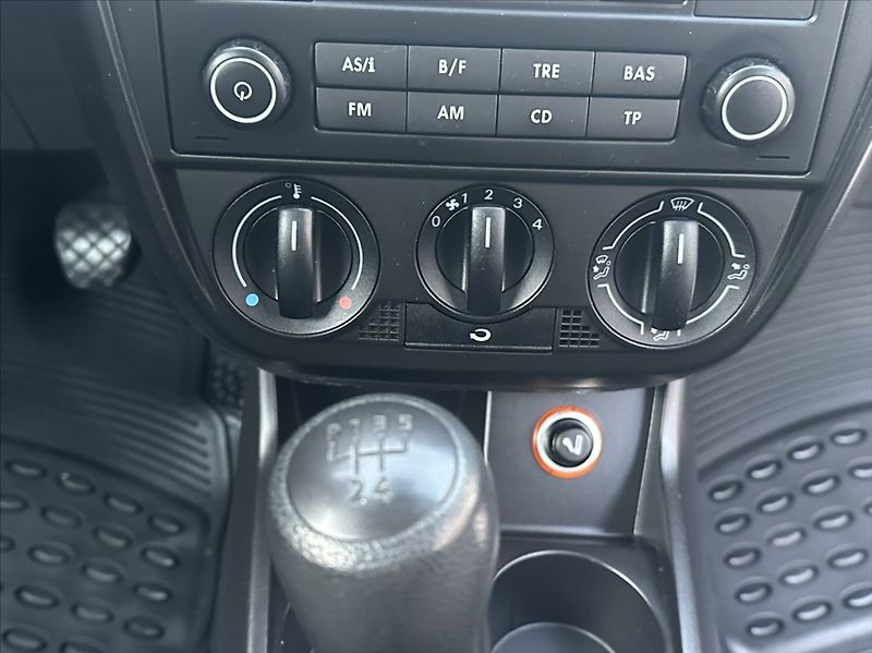 Volkswagen Fox 1,2 HTP 54PS  Refresh - fotka 25 z 42
