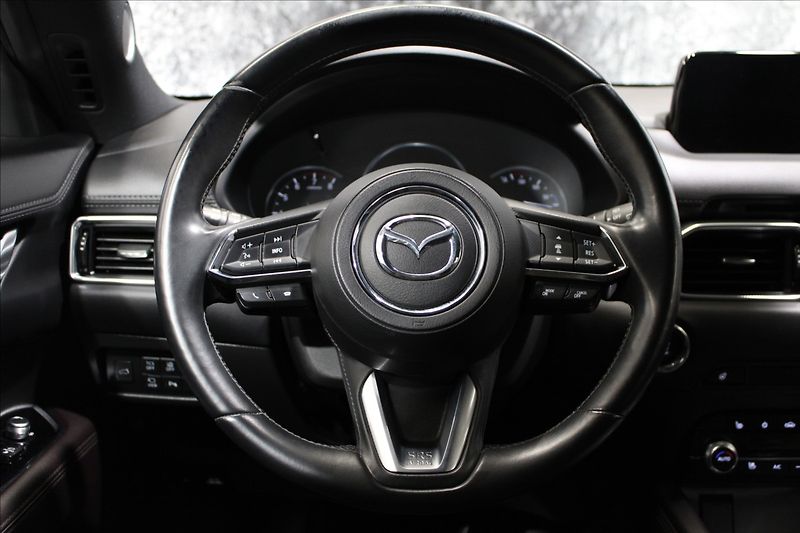 Mazda CX-5 2,5 Takumi Plus - fotka 28 z 31