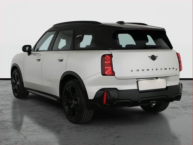 Mini Countryman (2025) S All4, JCW, HUD, Kamera, Navi - fotka 4 z 19