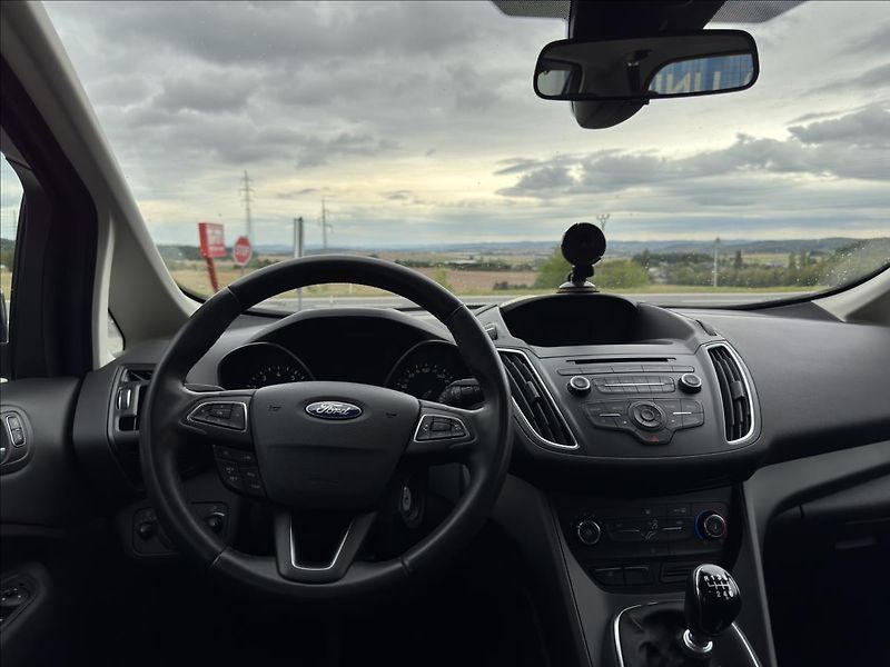 Ford Grand C-MAX 1,5 Ecoboost Trend Plus - fotka 5 z 14