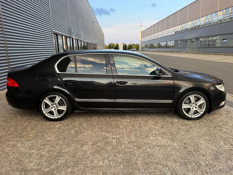 Škoda Superb (2009) - fotka 8 z 46
