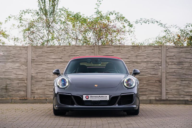 Porsche 911 Carrera 4 GTS Lift 331kWCabrio - fotka 3 z 52