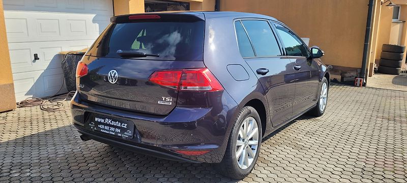 Volkswagen Golf (2015) 7 1,2 TSi 81kW benzín Lounge - fotka 5 z 35