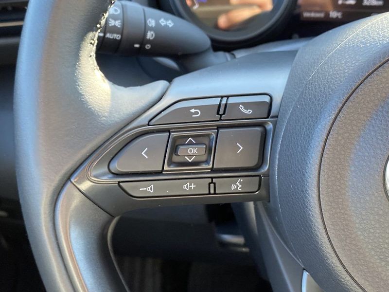 Toyota Yaris 1.5HSD, ČR-1m, Style Tech - fotka 19 z 30