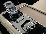 Volvo XC90 (2026) B5 AWD AUT BRIGHT PLUS 7míst - náhled 32