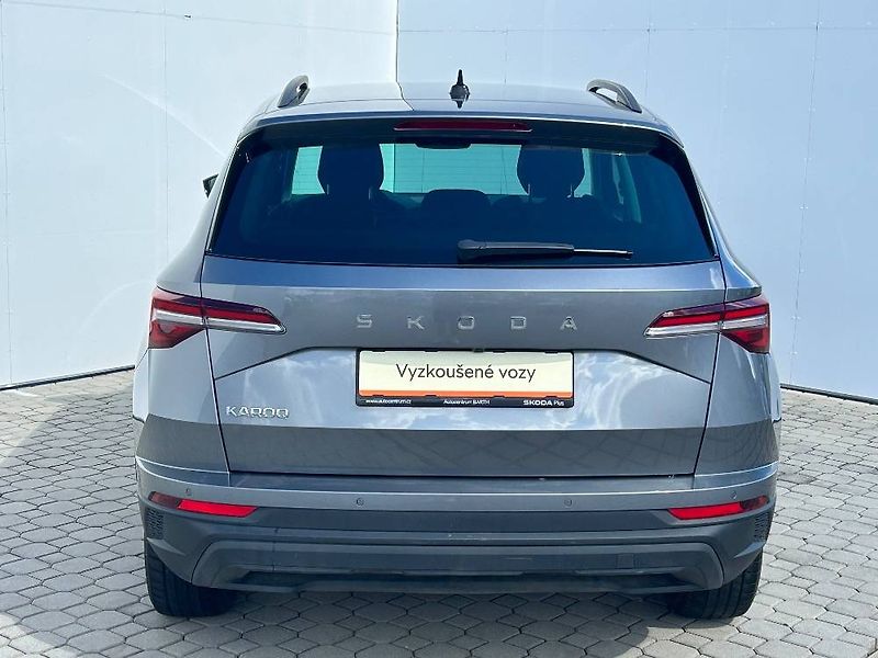 Škoda Karoq Fresh 7DSG 1,5TSI - fotka 21 z 24