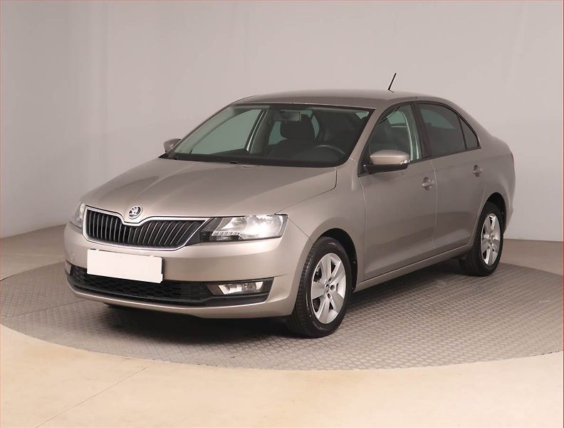 Škoda Rapid (2018) Ambition Plus 1.0 TSI - fotka 2 z 15