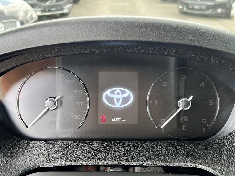 Toyota Proace Max Active 2.2D L2H2 ČR 1.MAJ. DPH - fotka 14 z 32