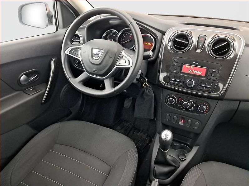 Dacia Logan (2020) 1.0 SCe, ČR,1.maj - fotka 7 z 14
