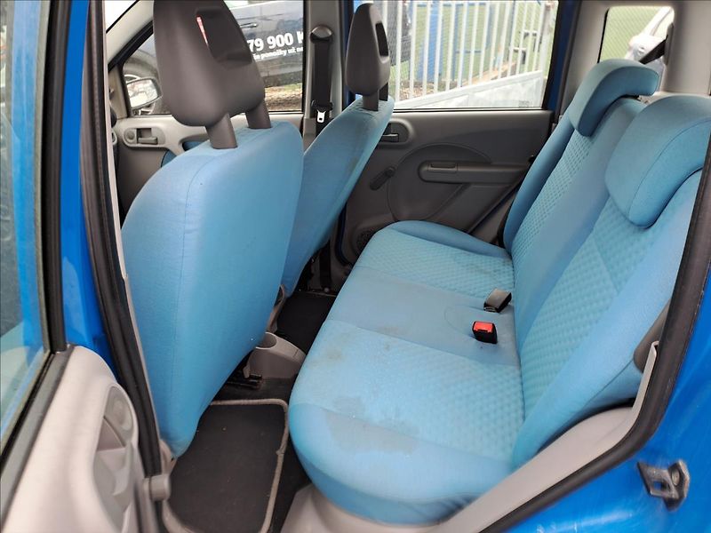 Fiat Panda 1,1 i - fotka 6 z 12