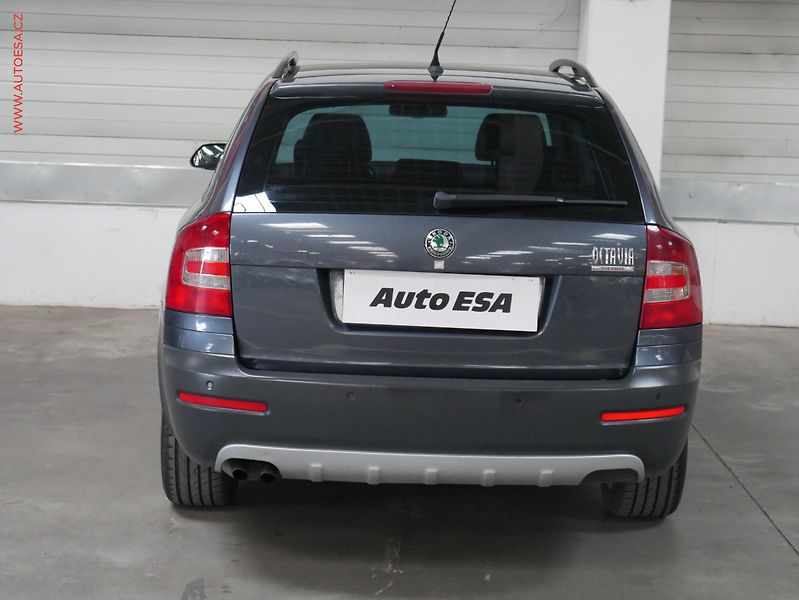 Škoda Octavia (2007) 2.0 TDi 4x4, Navi, bixen - fotka 5 z 20
