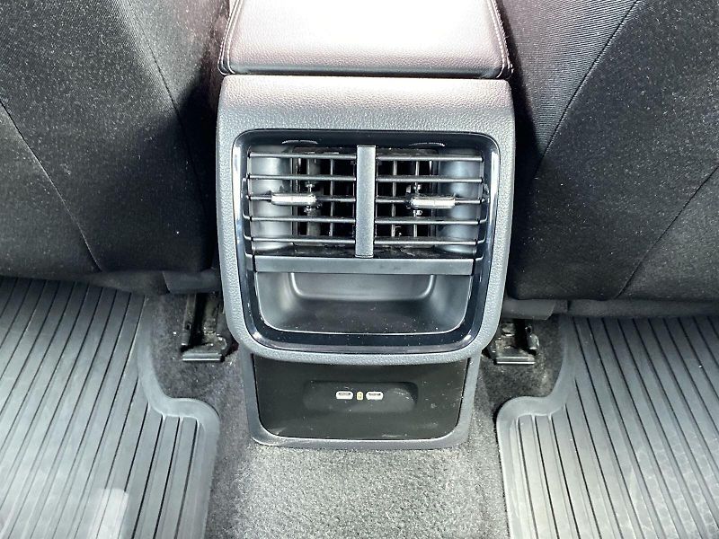 Škoda Octavia (2024) Combi 2.0 TDI Ambition - fotka 25 z 31