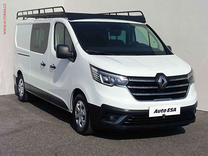 Renault Trafic (2022) 2.0dCi L2 6míst, 1.maj,ČR - fotografie inzerátu