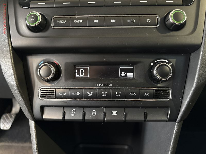 Škoda Rapid (2013) 1.6 TDi, ČR, servis.kniha - fotka 13 z 14