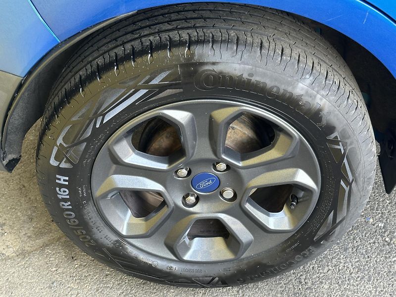Ford EcoSport (2019) 1.0/92kW * NAVI *XENON* 1.Maj  - fotka 37 z 38