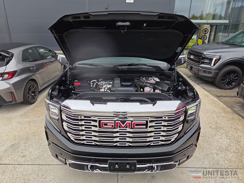 GMC Sierra (2026) GMC SIERRA DENALI DURAMAX - fotka 12 z 12