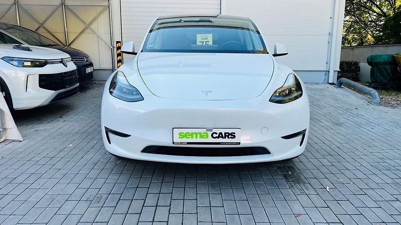 Tesla Model Y (2022) LR AWD Berlin Záruka SoH 93,4% - fotka 3 z 57