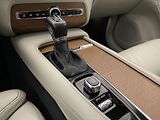 Volvo XC90 D5 AWD INSCRIPTION REZERVACE - náhled 26