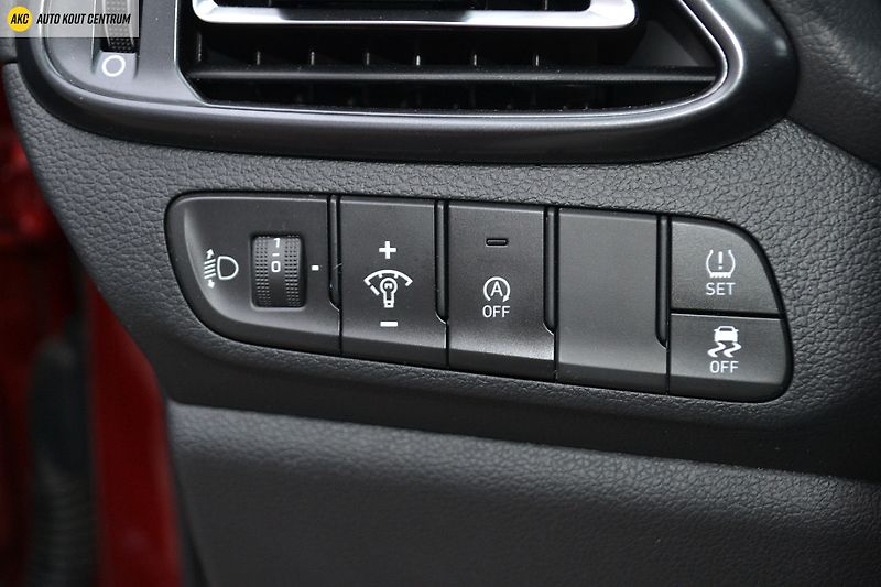 Hyundai i30 WG 1,5 TGDI MHEV N-LINE GO CZE - fotka 49 z 58