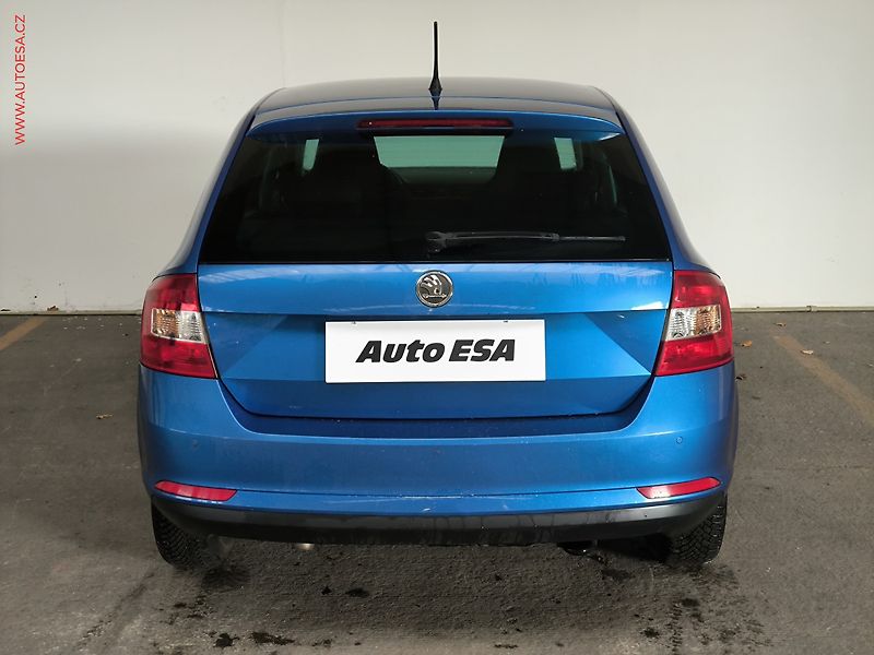Škoda Rapid (2014) 1.6 TDi, Elegance, xenon - fotka 5 z 16