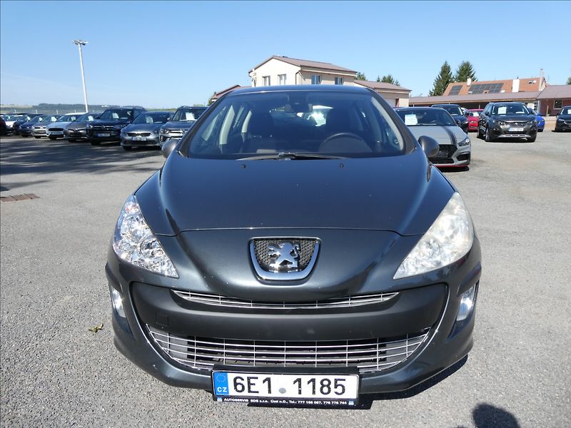 Peugeot 308 1,6 i 88kW 2x kola,klima,závěs - fotka 2 z 29