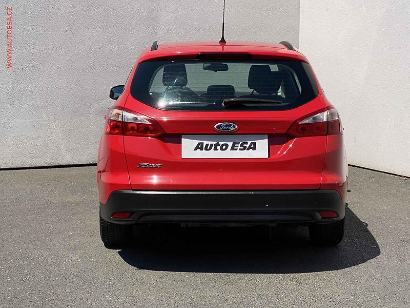 Ford Focus (2012) 1.6 TDCi, ČR, Trend - fotka 5 z 16