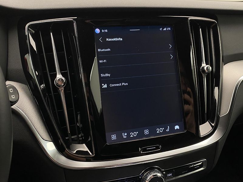 Volvo V60 CC B5 AWD PLUS AUT REZERVACE - fotka 59 z 59