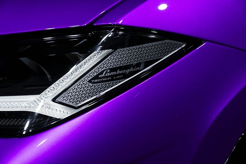 Lamborghini Urus - fotka 7 z 34