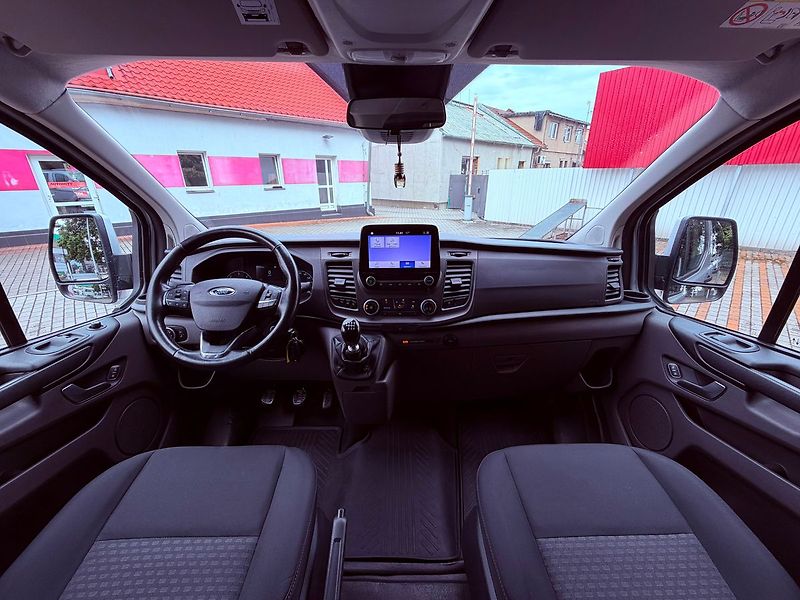 Ford Tourneo Custom 2.0 TDCi Trend, ČR, 1.Maj - fotka 19 z 29