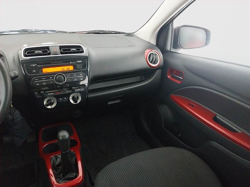 Mitsubishi Space Star (2015) 1.2 MIVEC, Vyhř. sedaček - fotka 8 z 16