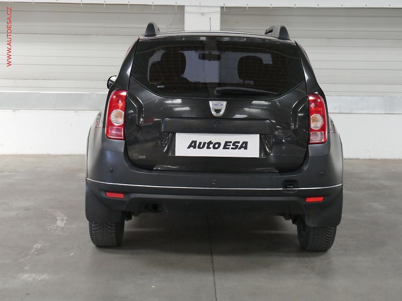 Dacia Duster (2011) 1.6i, ČR, AC - fotka 5 z 17