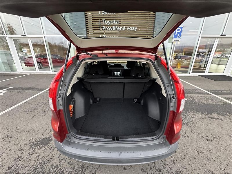 Honda CR-V 2,0 AT LIFESTYLE - fotka 9 z 17