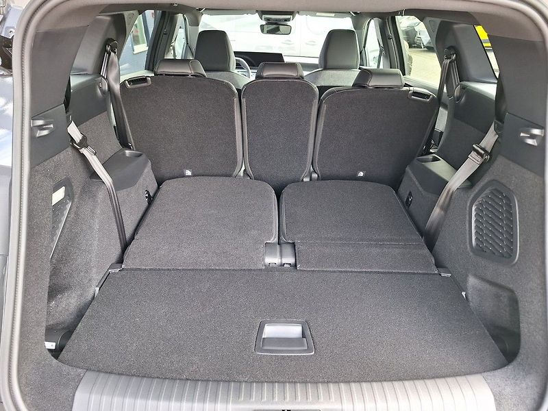 Peugeot 5008 (2026) BUSINESS Hybrid 145 e-DCS - fotka 10 z 16