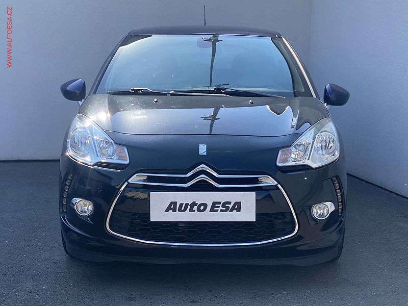 DS Automobiles DS3 (2014) 1.2 VTi, Kůže, park.čidla - fotka 2 z 17