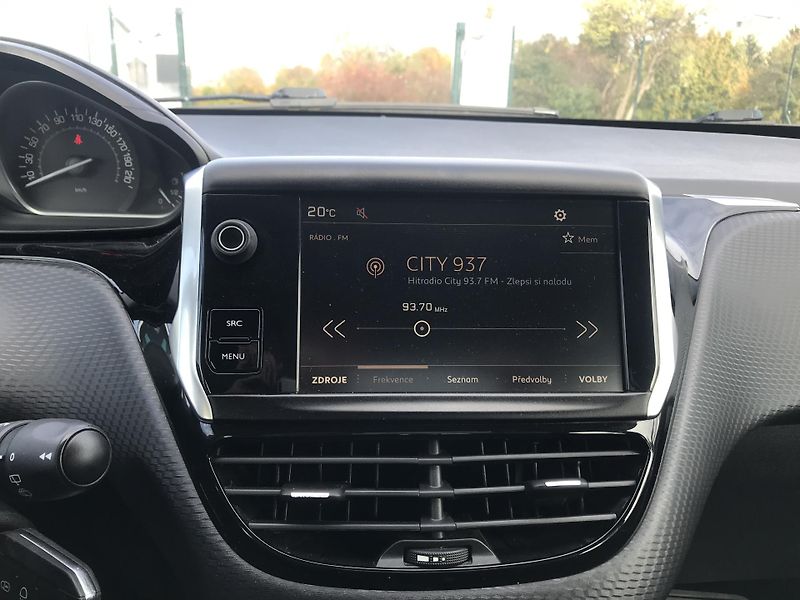 Peugeot 208 1.6 HDI 73 KW 1.MAJ.ČR.DPH... - fotka 12 z 14