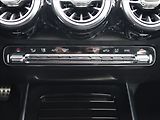 Mercedes-Benz GLB 2,0 250 4Matic AMG Line - náhled 26