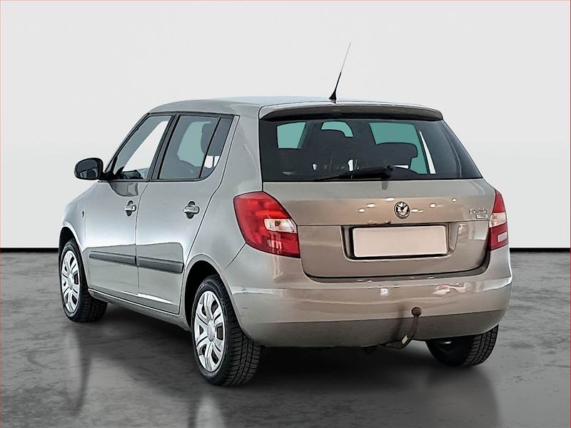 Škoda Fabia (2010) 1.2 TSI, Tažné, Klima - fotka 4 z 13