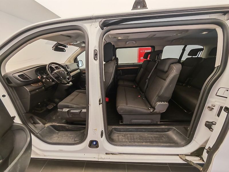 Toyota ProAce Verso Family Comfort - fotka 17 z 33