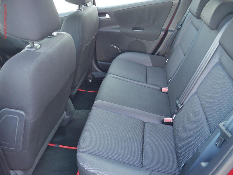 Peugeot 207 (2010) 1.4i, ČR, AC - fotka 10 z 14