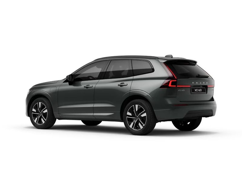 Volvo XC60 CORE T6 AWD 262kW - fotka 4 z 13