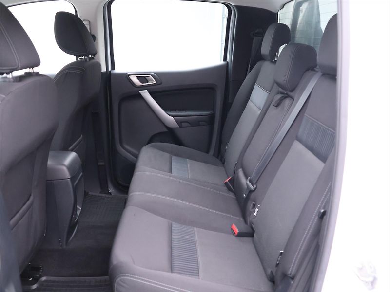 Ford Ranger 2,0 TDCi 125kW XLT CZ DPH Tažn - fotka 13 z 28