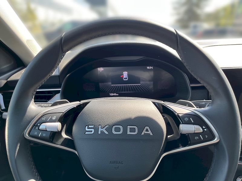 Škoda Scala (2025) Top Selection 1.0 TSI DSG - fotka 6 z 32