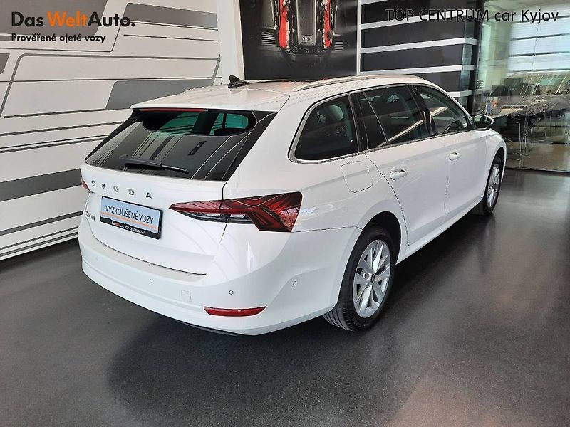 Škoda Octavia (2022) Combi Style Plus 2.0 TDI (110k - fotka 2 z 33