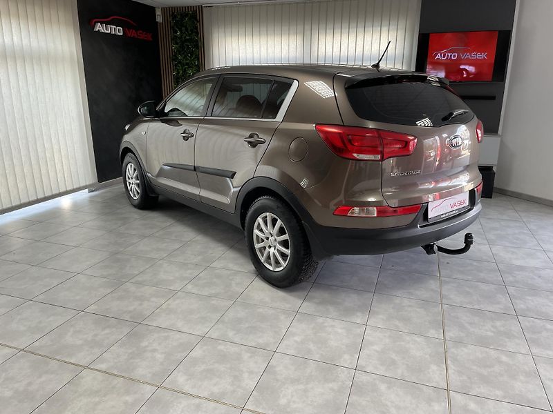 Kia Sportage 1.6 GDi ČR TZ REZERVACE  - fotka 8 z 23