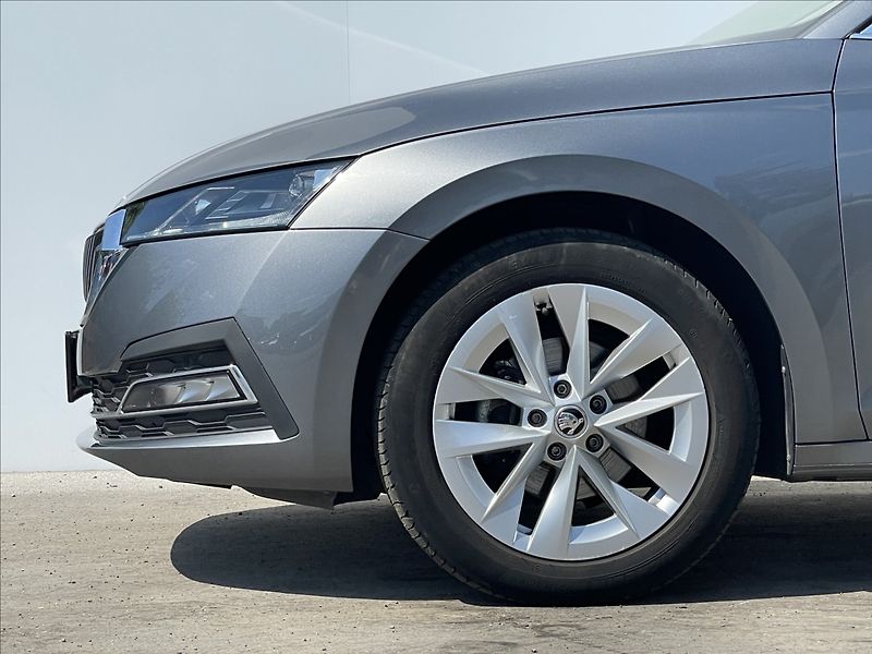 Škoda Octavia 2,0 TDI DSG Combi Style Plus - fotka 20 z 23