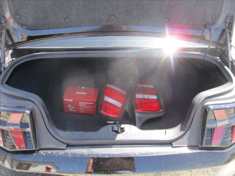 Ford Mustang 3,7 L V6, 224kW, klima, kůže, - fotka 9 z 24