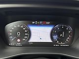 Volvo XC40 T2 FWD MOMENTUM // 1. maj. - náhled 27
