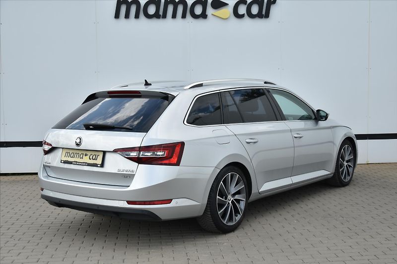 Škoda Superb 2.0 TDI 140kW 4x4 L&K DSG ČR - fotka 7 z 33